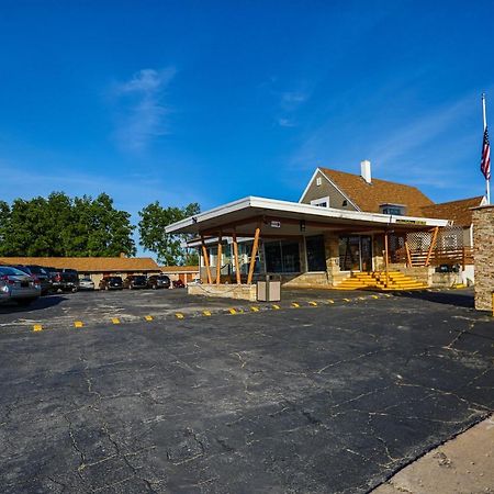 The Wisconsin Wood Inn Dickeyville Buitenkant foto